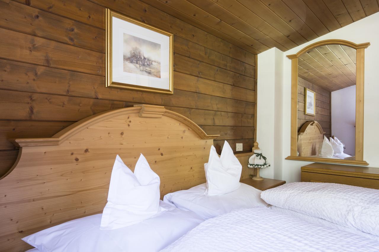 Hotel Erika San Vigilio Di Marebbe Esterno foto