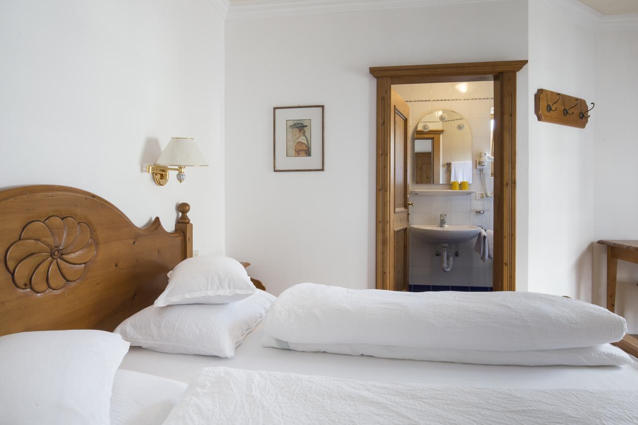 Hotel Erika San Vigilio Di Marebbe Esterno foto