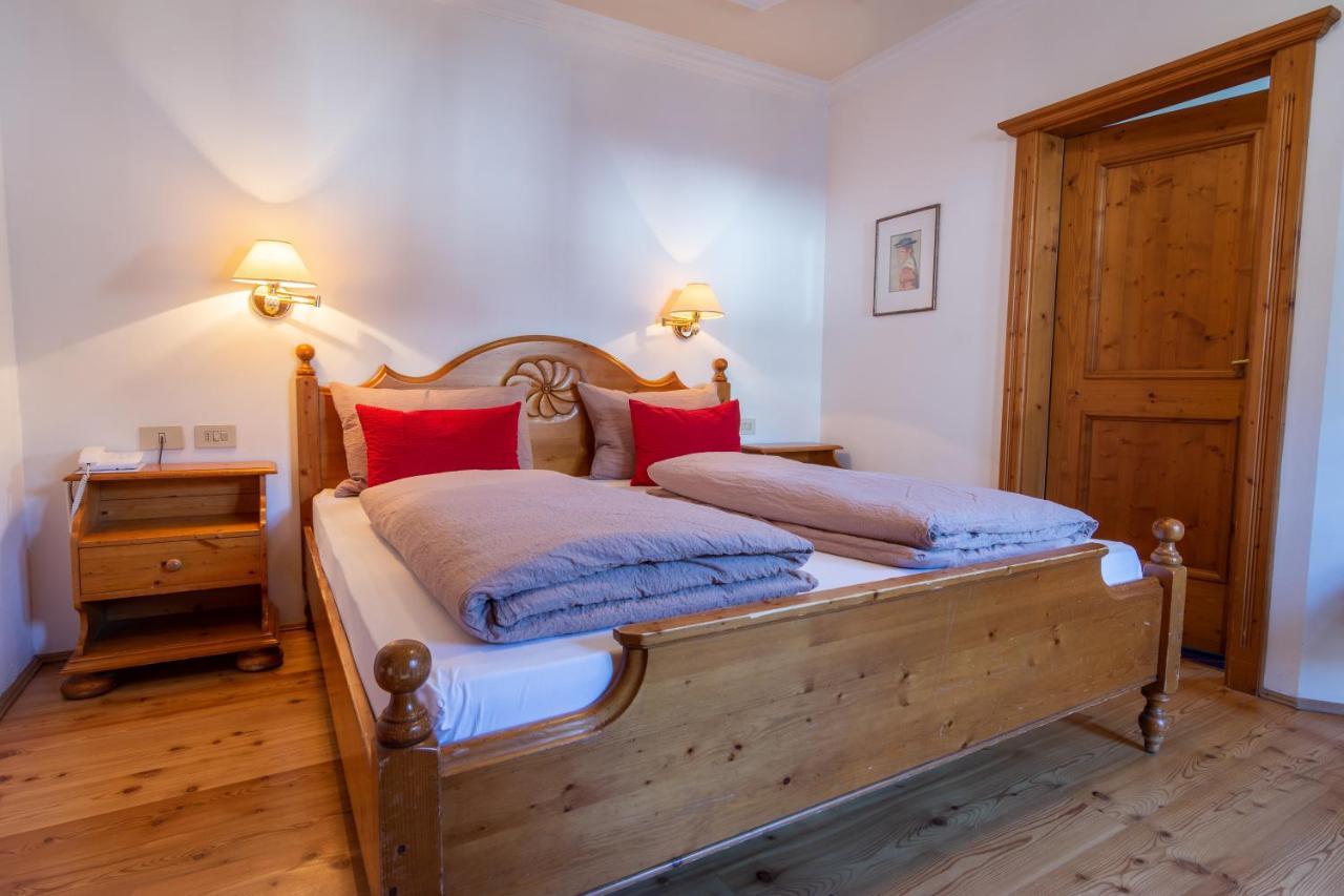 Hotel Erika San Vigilio Di Marebbe Esterno foto